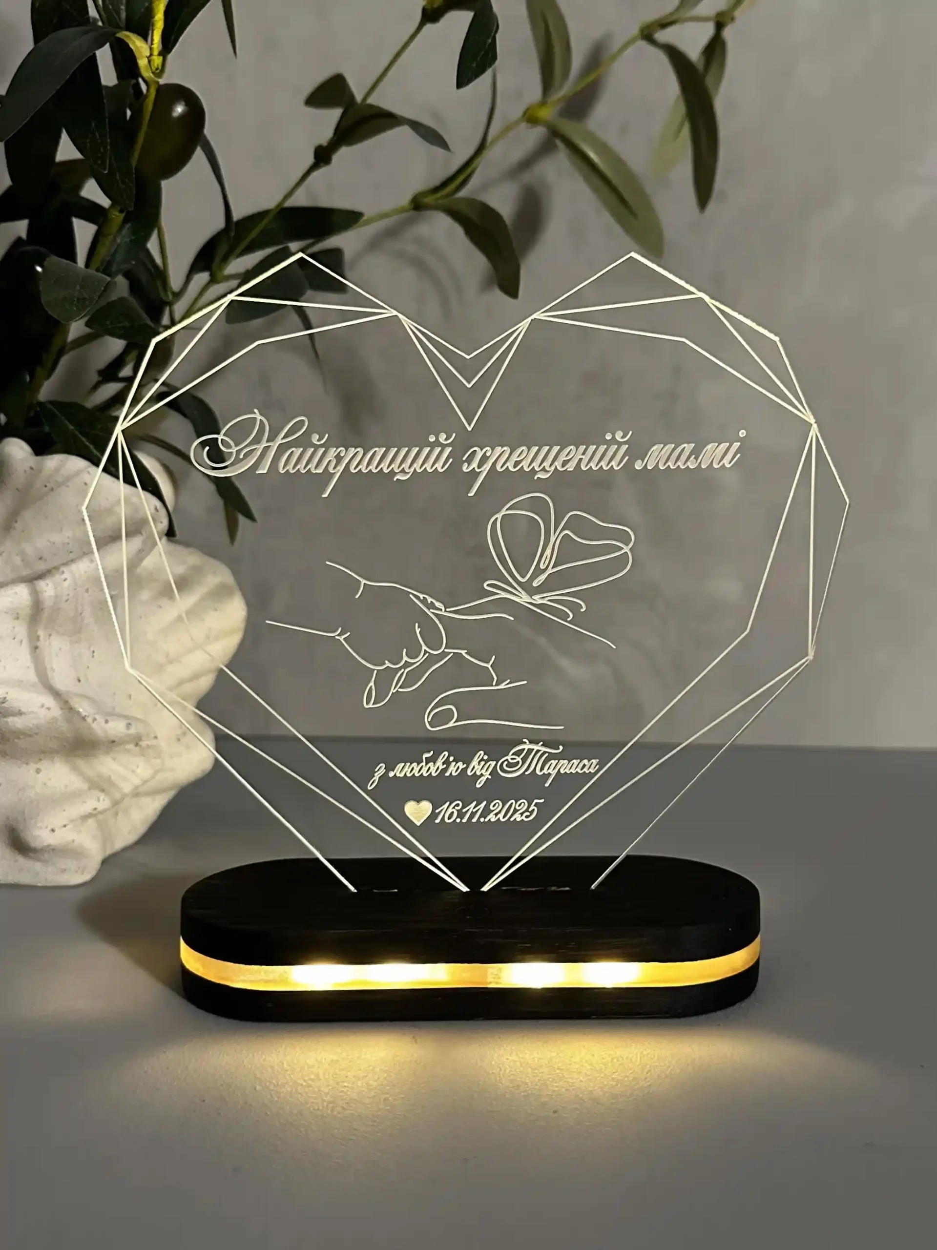 Індивідуальний світильник з унікальним дизайном для хресного - Зображення 4