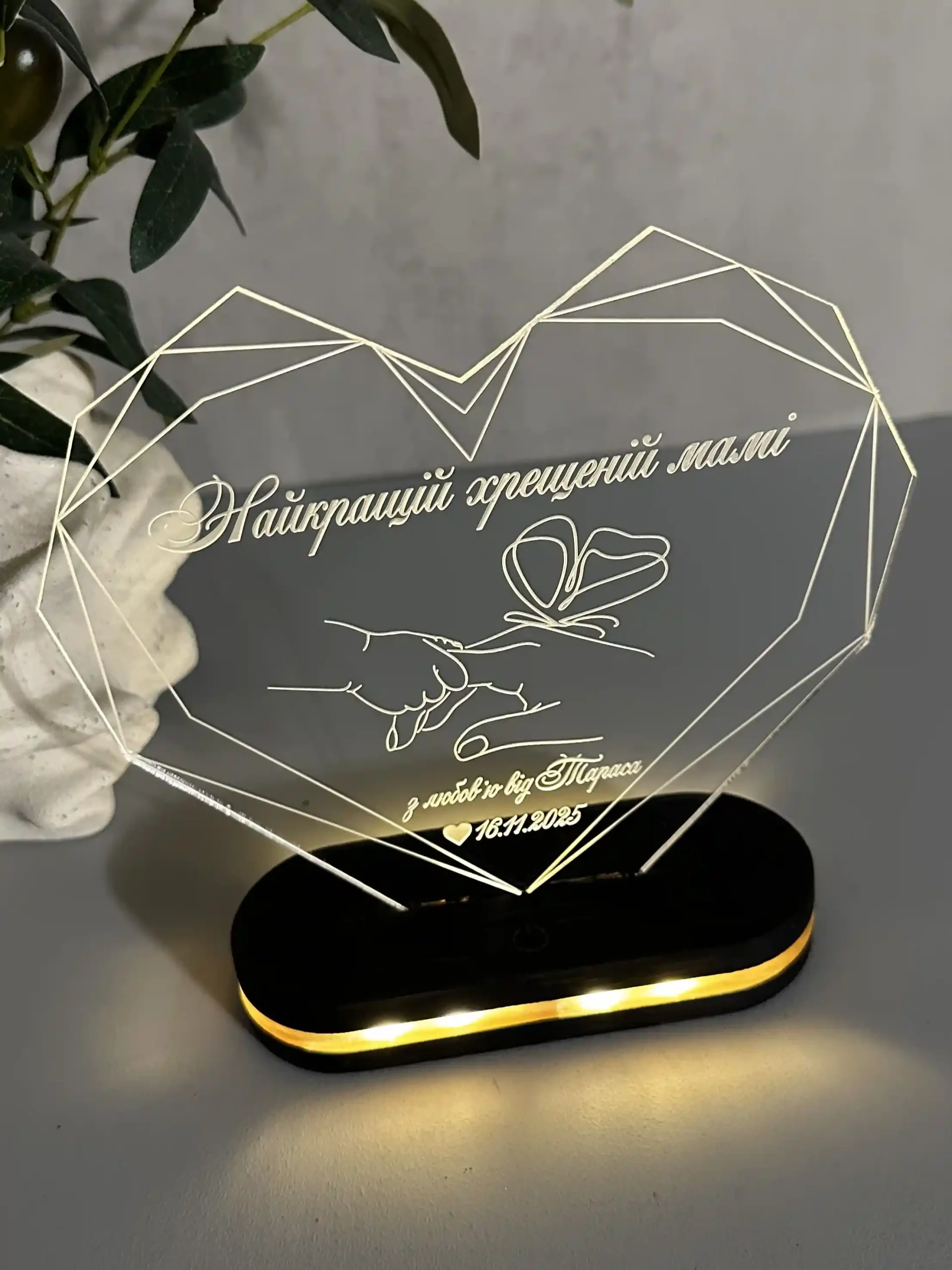 Індивідуальний світильник з унікальним дизайном для хресного - Зображення 5